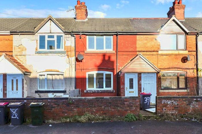 3 Bedroom Terraced House To Rent In Leicester Road, Dinnington, Sheffield S25