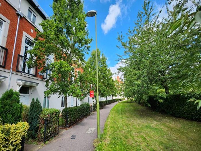 6 Bedroom House For Sale In Mosquito Way, Hatfield, Hertfordshire, AL10
