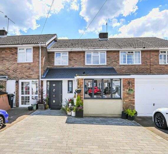 3 Bedroom Terraced House For Sale In Claremont, Bricket Wood, St. Albans, AL2