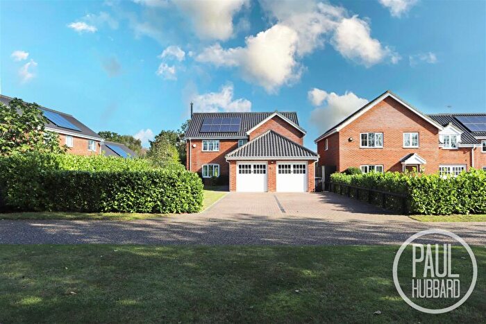 5 Bedroom Detached House For Sale In Harrier Drive, Oulton Broad, NR33