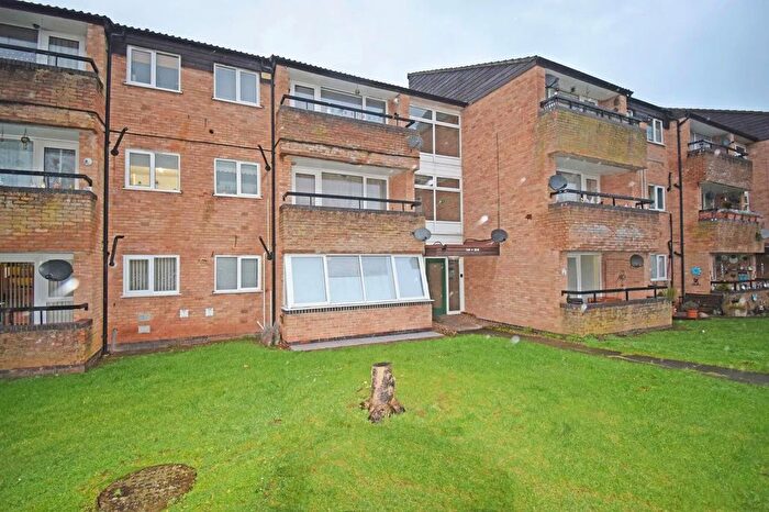 1 Bedroom Flat For Sale In The Scotlands, Droitwich, WR9