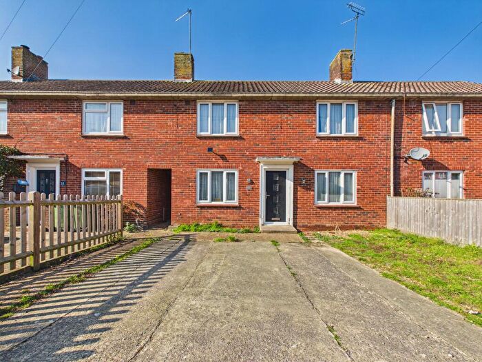3 Bedroom Terraced House For Sale In Sullington Mead, Broadbridge Heath, Horsham, West Sussex, RH12