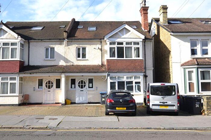 Studio To Rent In Heathfield Road, South Croydon, CR0