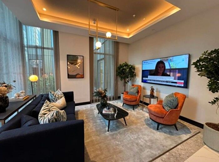 1 Bedroom Flat To Rent In Staines, Surrey, TW18