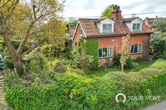 4 Bedroom Detached House For Sale In Mill Lane, Barnby, Beccles, Suffolk, NR34