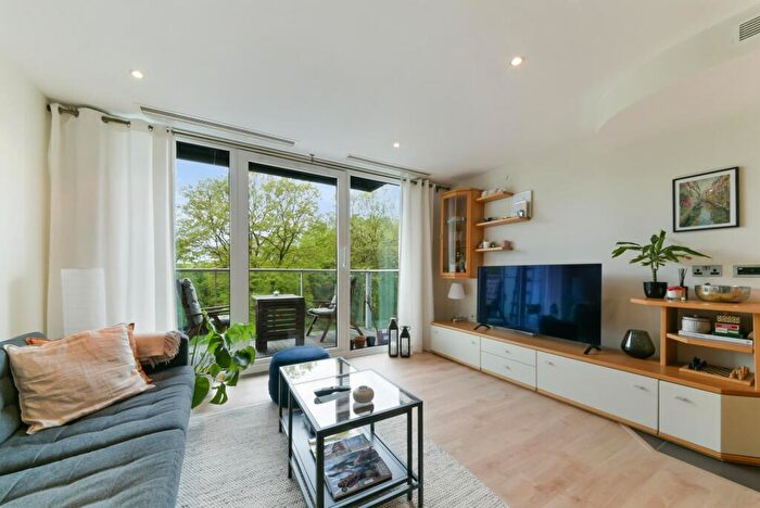 2 Bedroom Apartment For Sale In Eustace Building, Chelsea Bride Wharf, SW11