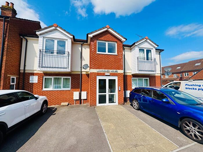 1 Bedroom Flat To Rent In Lawrence House, Causton Gardens, Eastleigh, Hampshire, SO50