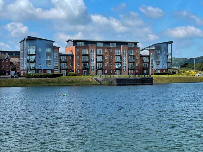 2 Bedroom Apartment To Rent In Cwrt Westfa, Pentre Doc Y Gogledd, Llanelli, SA15