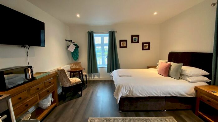 Studio To Rent In All Bills Included, West Buckland, TA21