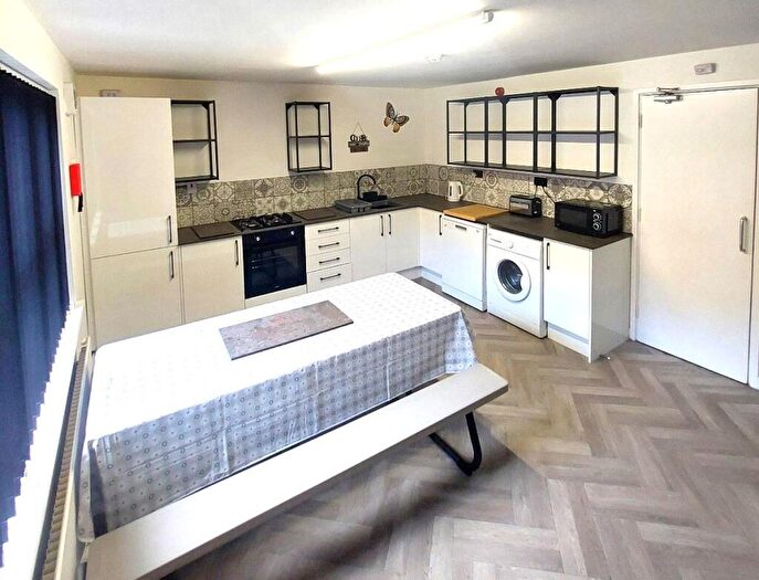 6 Bedroom Private Halls To Rent In £pppw Incl Bills - Bed On Denison Street, Nottingham, NG7