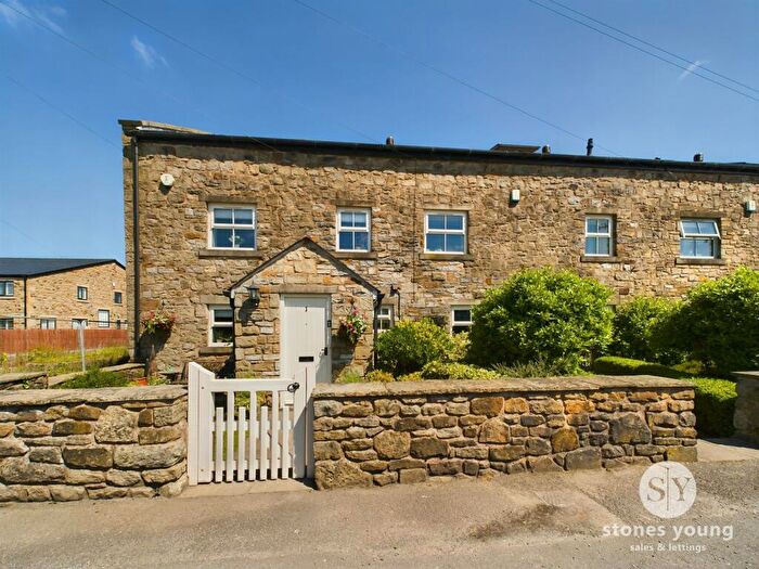 4 Bedroom Barn Conversion For Sale In Spring Lane, Samlesbury, PR5