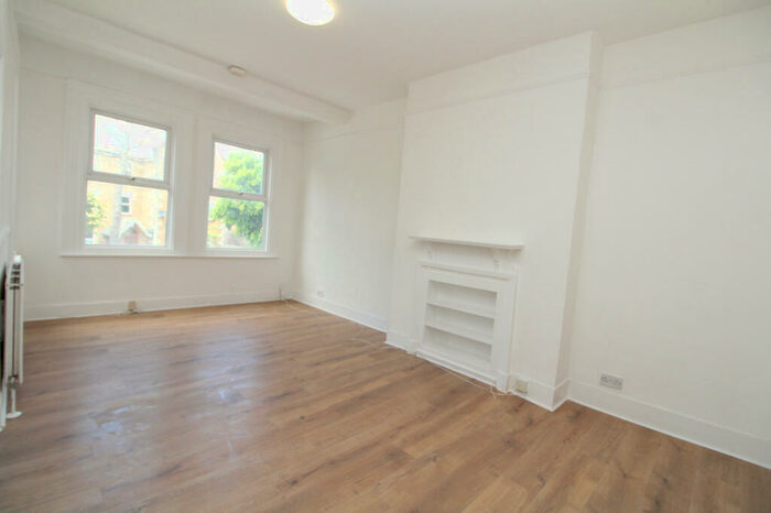 2 Bedroom Flat To Rent In Eldon Park, South Norwood, SE25