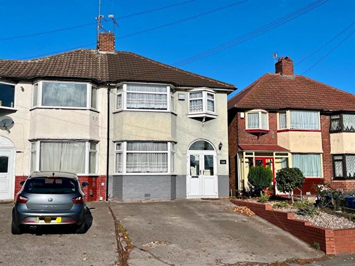 3 Bedroom Semi Detached House For Sale In Tyburn Road, Birmingham, B24