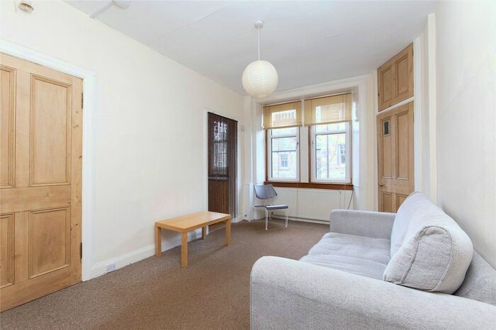 1 Bedroom Flat To Rent In Causewayside, Edinburgh, EH9