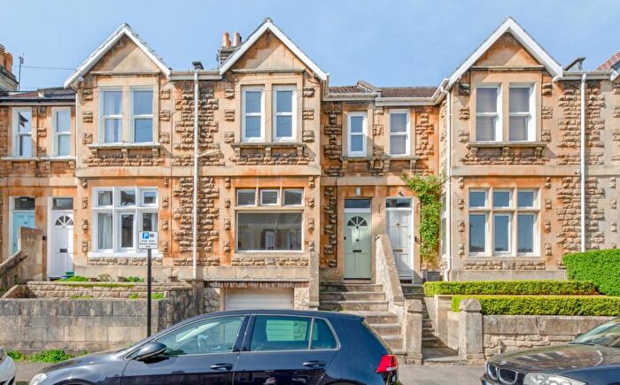 3 Bedroom Terraced House To Rent In Kensington Gardens, Bath, BA1