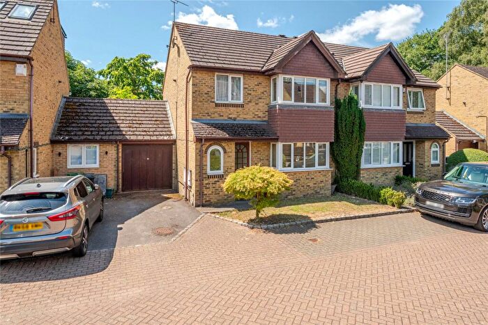 3 Bedroom Semi Detached House For Sale In Minehurst Road, Mytchett, Camberley, Surrey, GU16