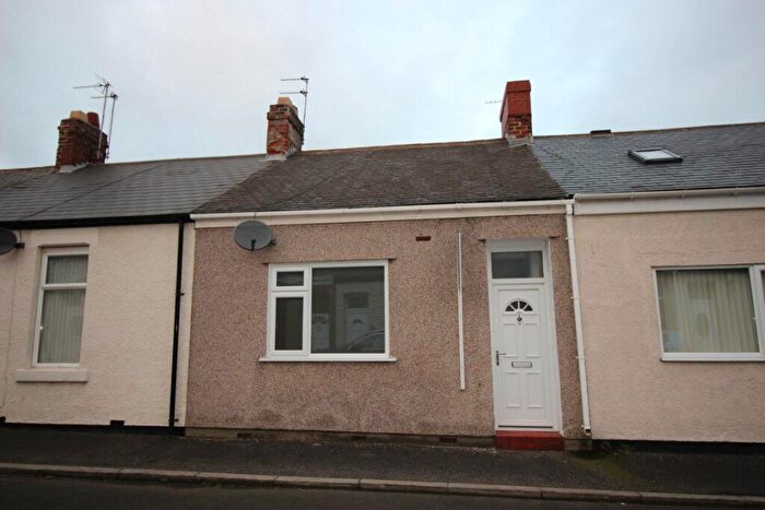 2 Bedroom Cottage To Rent In Montague Street, SR6