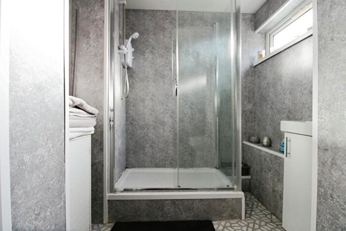 2 Bedroom Apartment For Sale In Wern Goch West, Cardiff, CF23
