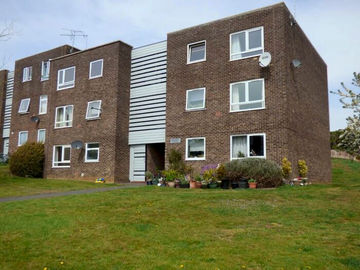 2 Bedroom Flat To Rent In Hale Close, Ipswich, IP2