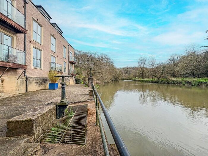 1 Bedroom Flat For Sale In The Pump House, Pump House Lane, St. Annes Park, Bristol, BS4