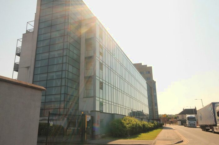 2 Bedroom Flat To Rent In Cherry Street, Sheffield, S2