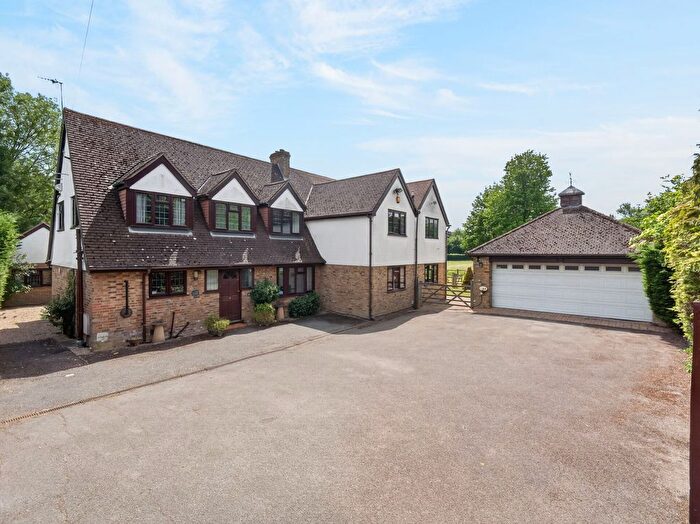 5 Bedroom Detached House For Sale In Scatterdells Lane, Chipperfield, WD4