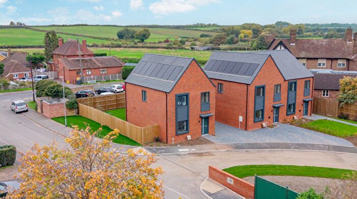 3 Bedroom Detached House To Rent In Lyde Close, Wombourne, WV5