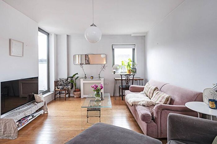 2 Bedroom Flat To Rent In Haggerston Studios, Haggerston, London, E8