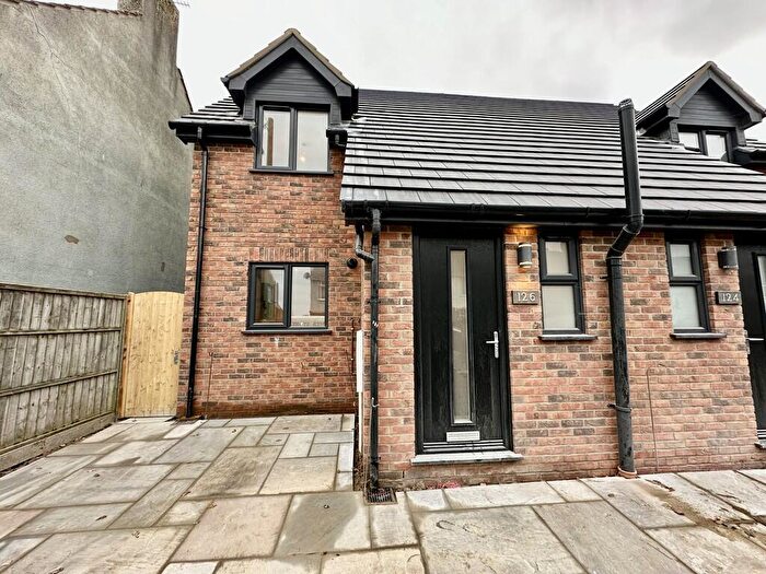 3 Bedroom Semi-Detached House To Rent In Victoria Road, Oulton Broad, NR33