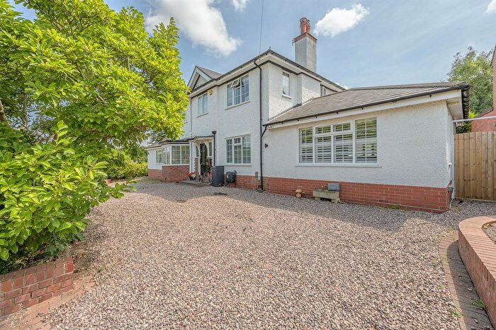 4 Bedroom Detached House For Sale In Foley Road, Stourbridge, Ort, DY9
