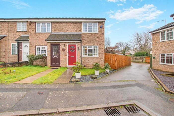 2 Bedroom End Of Terrace House For Sale In Woodlea, Leybourne, West Malling, ME19