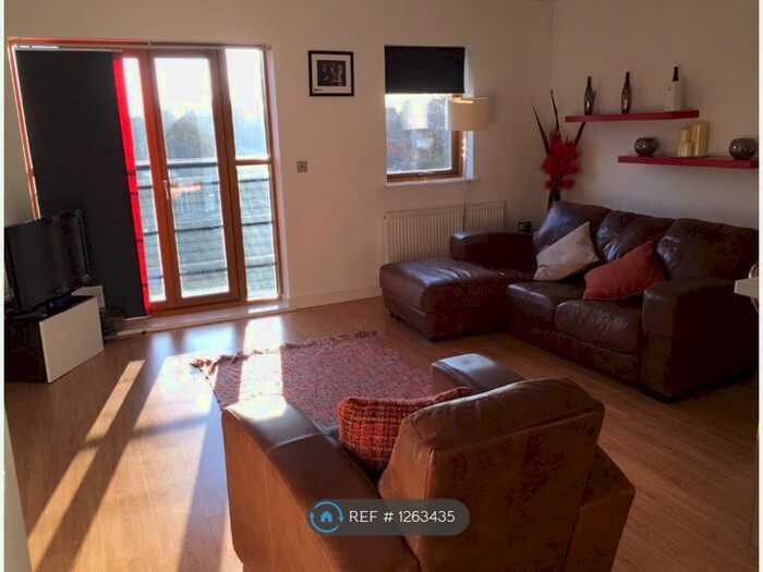 3 Bedroom Flat To Rent In Stone Arches, Doncaster DN5