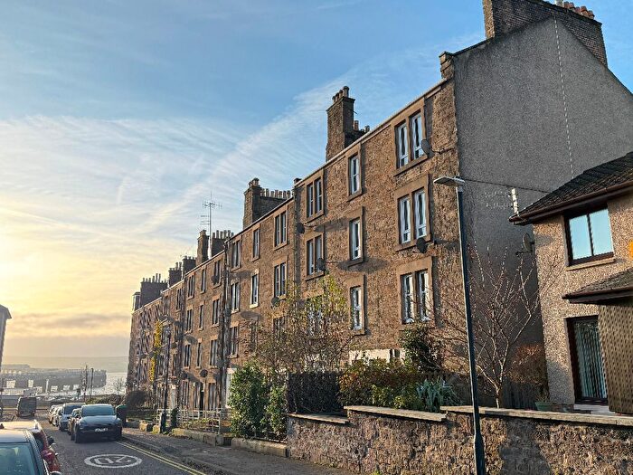 1 Bedroom Flat To Rent In Taylors Lane, West End, Dundee, DD2