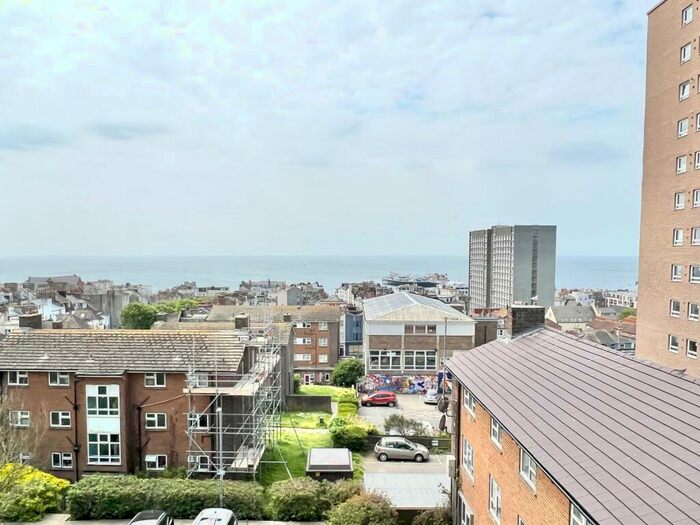 2 Bedroom Apartment To Rent In St. Johns Mount, Mount Pleasant, Brighton, BN2