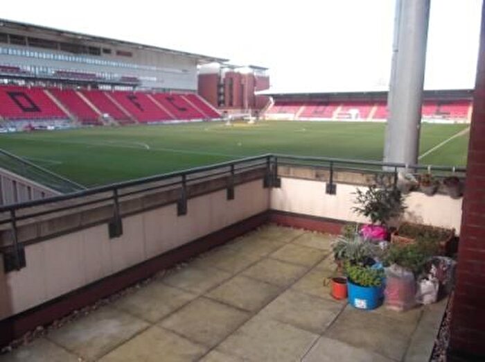 2 Bedroom Flat To Rent In Brisbane Road, London, E10