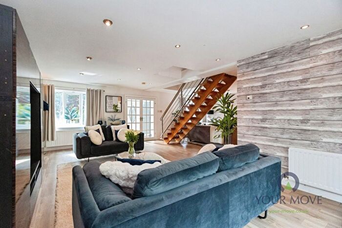 4 Bedroom Detached House For Sale In Higher Fullwood, Oldham, Greater Manchester, OL1