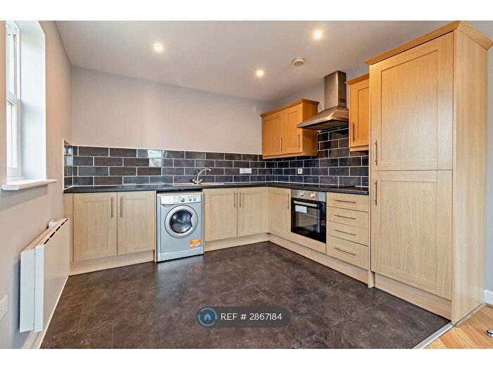 1 Bedroom Flat To Rent In West Street, Conisbrough, DN12