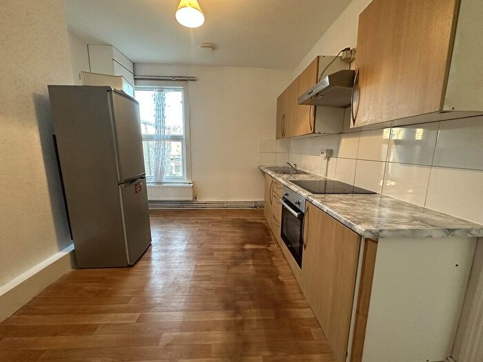 2 Bedroom Semi-Detached House To Rent In Windmill Lane, London, E15