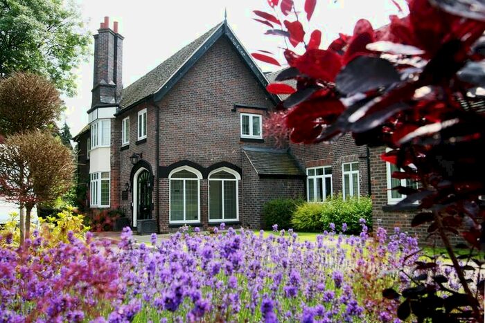 2 Bedroom Flat To Rent In Kings Oak Court, Manor Farm Drive, Tittensor, Stoke On Trent, Staffordshire, ST12