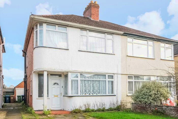 3 Bedroom Semi-Detached House To Rent In Headington, Hmo Ready / Sharers, OX3