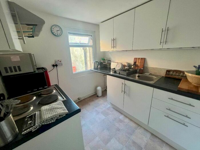 1 Bedroom Maisonette To Rent In Wellington Square, Hastings, TN34