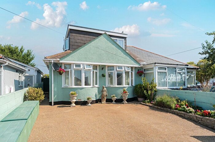 3 Bedroom Semi-detached Bungalow For Sale In Barton Crescent, Paignton, Devon, TQ3