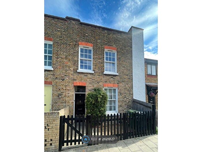 3 Bedroom Semi-Detached House To Rent In Lyham Road, London, SW2