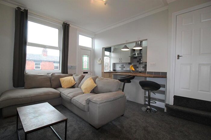 3 Bedroom Terraced House To Rent In Highbury Road, Leeds, LS6