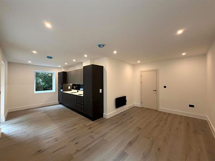 2 Bedroom Apartment To Rent In Church Road, Claygate, Esher, KT10