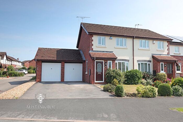 3 Bedroom End Of Terrace House For Sale In Simeon Way, Stone, Staffordshire, ST15