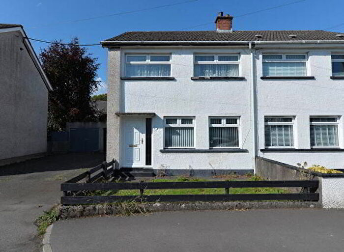 3 Bedroom Semi-Detached House For Sale In Dickson Park, Ballygowan, BT23