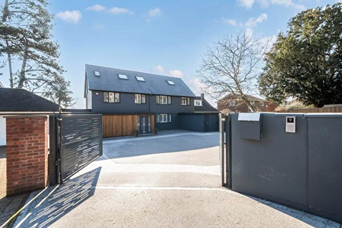 5 Bedroom Detached House For Sale In Havant Road, Drayton, Portsmouth, PO6