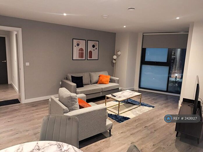 2 Bedroom Flat To Rent In Ordsall Lane, Manchester City, M5