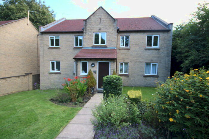 2 Bedroom Apartment To Rent In Hilton Ct, Bramhope, Leeds, LS16